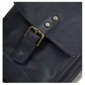 Сумка через плечо из кожи синего цвета Ashwood Leather 1335 Navy. Вид 5.