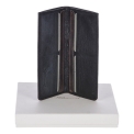 Черное портмоне из кожи вертикального формата Ashwood Leather 1558 Black. Вид 4.