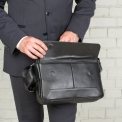 Кожаная мужская сумка мессенджер Lakestone Button Black. Вид 10.