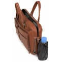 Коричневая мужчкая кожаная деловая сумка для работы и путешествий Piquadro CA2849B3/CU. Вид 2.