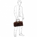 Кожаная дорожная сумка с прочными ручками и съемным ремнем Tuscany Leather FRANCOFORTE TL140935. Вид 6.
